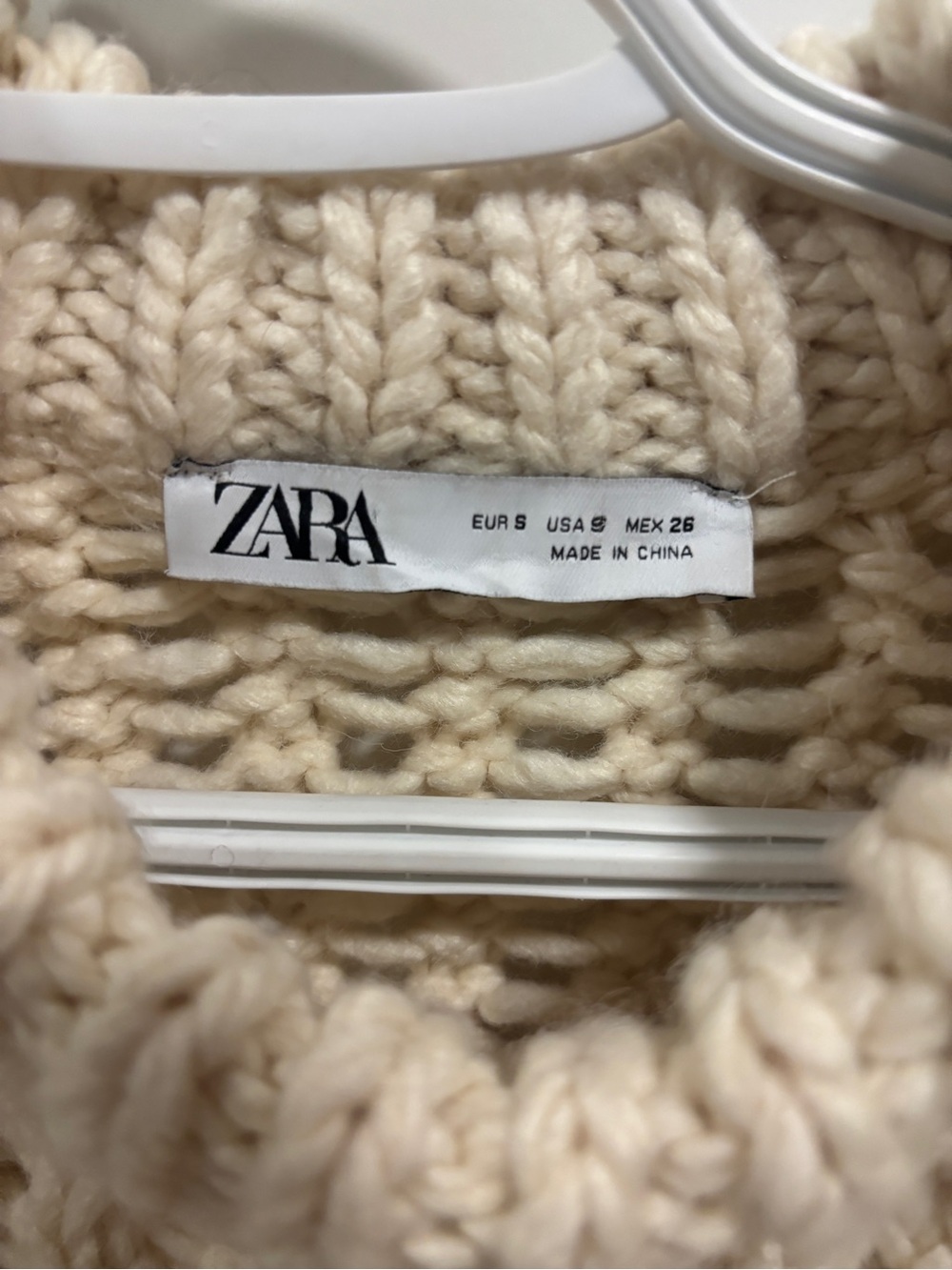ZARA Cream Chunky Knit Sleeveless Turtleneck Sweater Vest - Picture 2 of 5